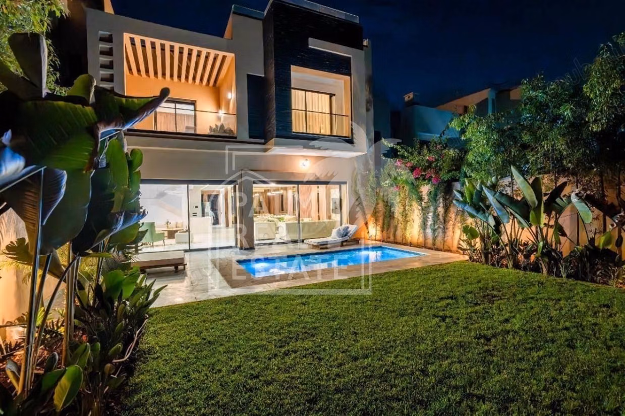 Magnificent Villa for Sale on the Road to Tahanaout