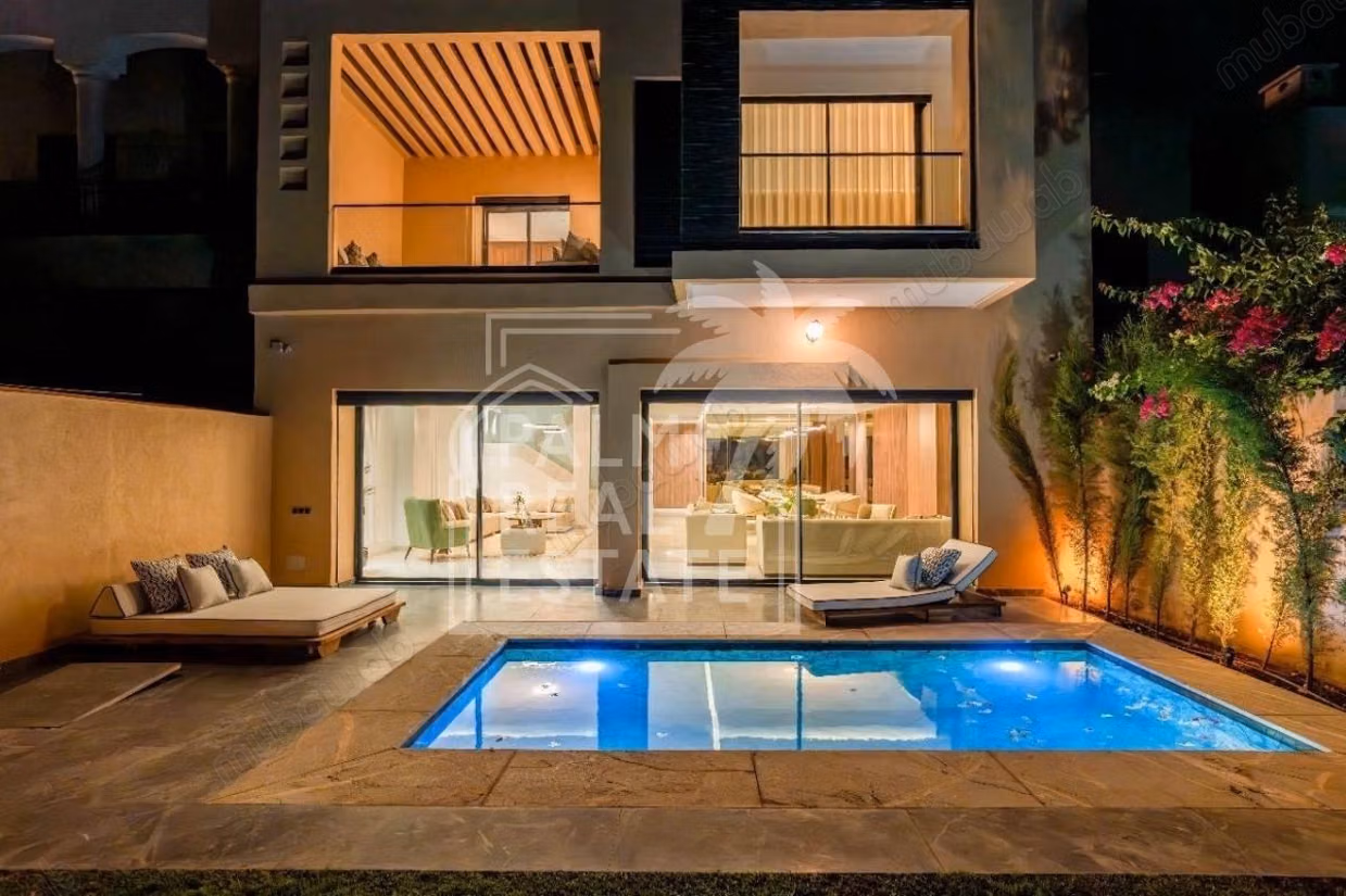 Magnificent Villa for Sale on the Road to Tahanaout