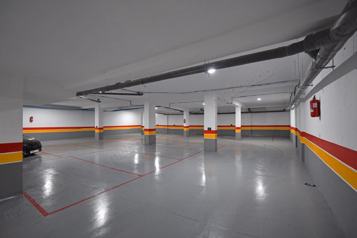 Nieuwe studio, gemeubileerd HS, 2 kamers Parkeren Maarif