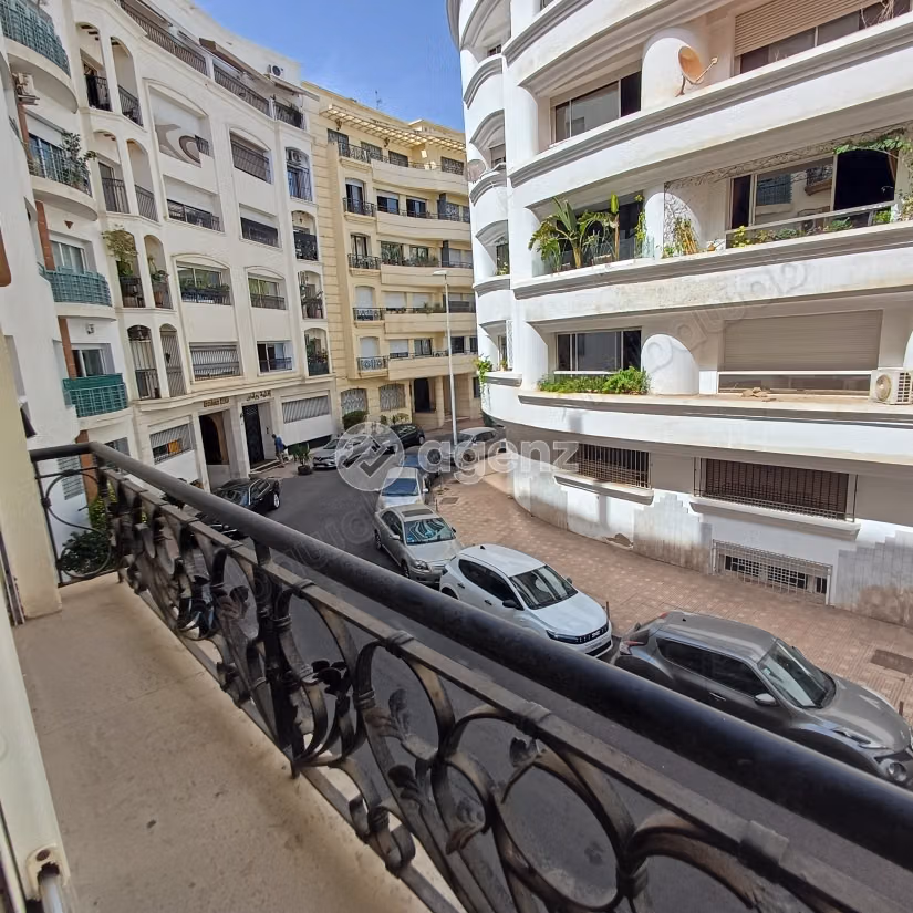 Appartement à vendre 229 m², 3 chambres 
Maârif Casablanca