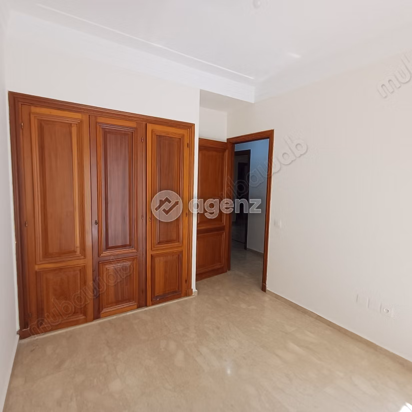 Appartement à vendre 229 m², 3 chambres 
Maârif Casablanca