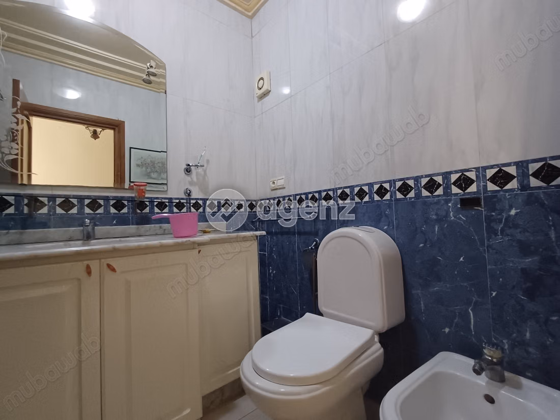 Appartement à vendre 136 m², 3 chambres 
Oasis sud Casablanca