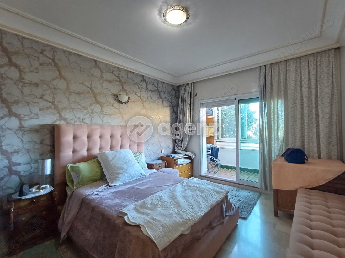 Appartement à vendre 136 m², 3 chambres 
Oasis sud Casablanca