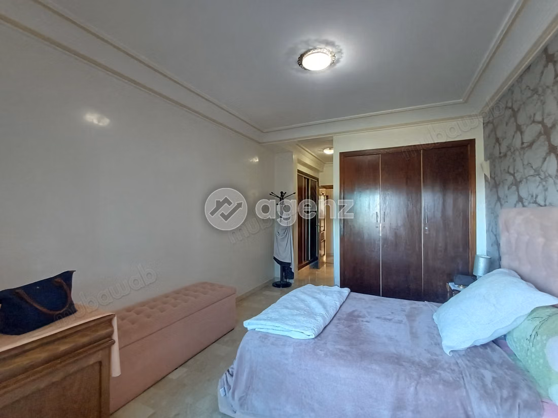 Appartement à vendre 136 m², 3 chambres 
Oasis sud Casablanca