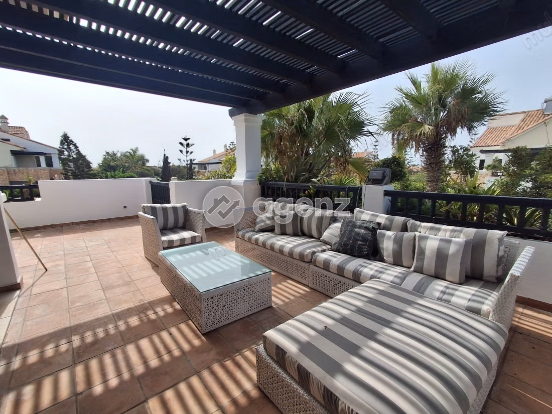 Villa for sale 610 m², 4 bedrooms on Azzemmour Road Dar Bouazza