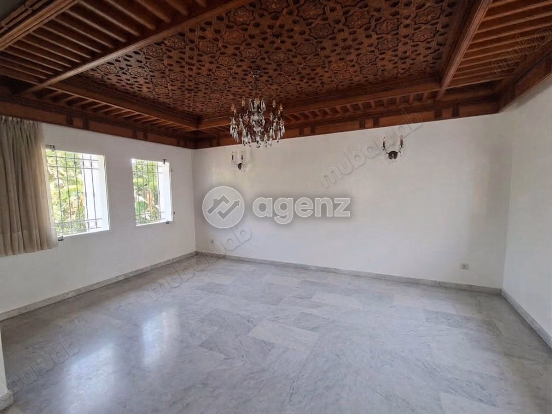 Villa for sale 610 m², 4 bedrooms on Azzemmour Road Dar Bouazza