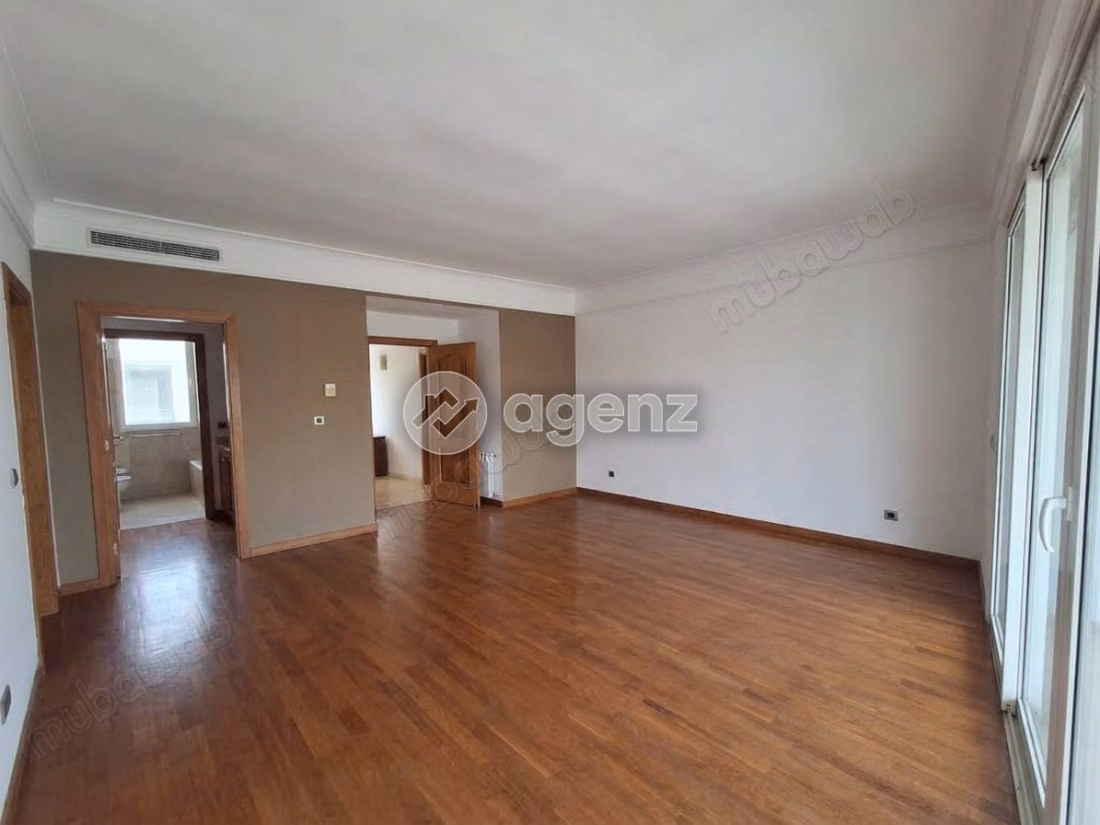 Villa for sale 610 m², 4 bedrooms on Azzemmour Road Dar Bouazza
