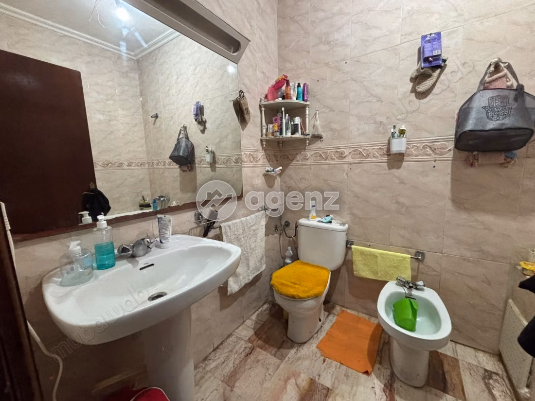 Villa à vendre 250 m², 10 chambres 
Oulfa 
Casablanca
