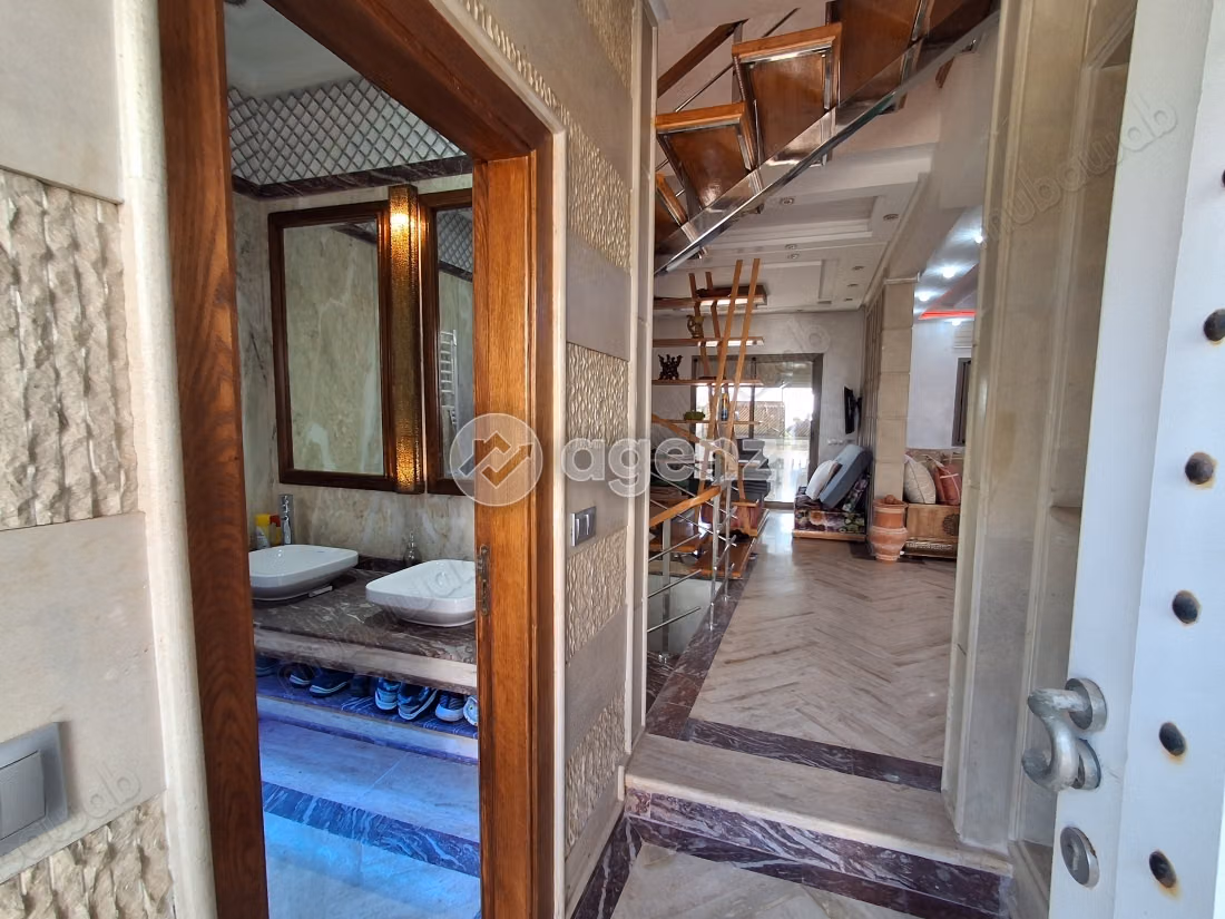 Villa te koop 400 m², 3 slaapkamers Andere Skhirat Témara
