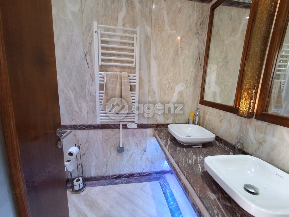 Villa te koop 400 m², 3 slaapkamers Andere Skhirat Témara