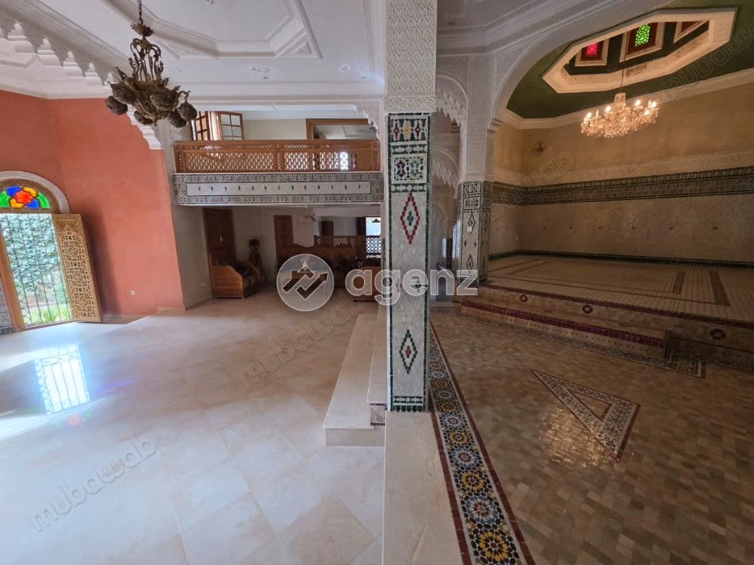 Villa for sale 411 m², 4 bedrooms Masmoudi Marrakech