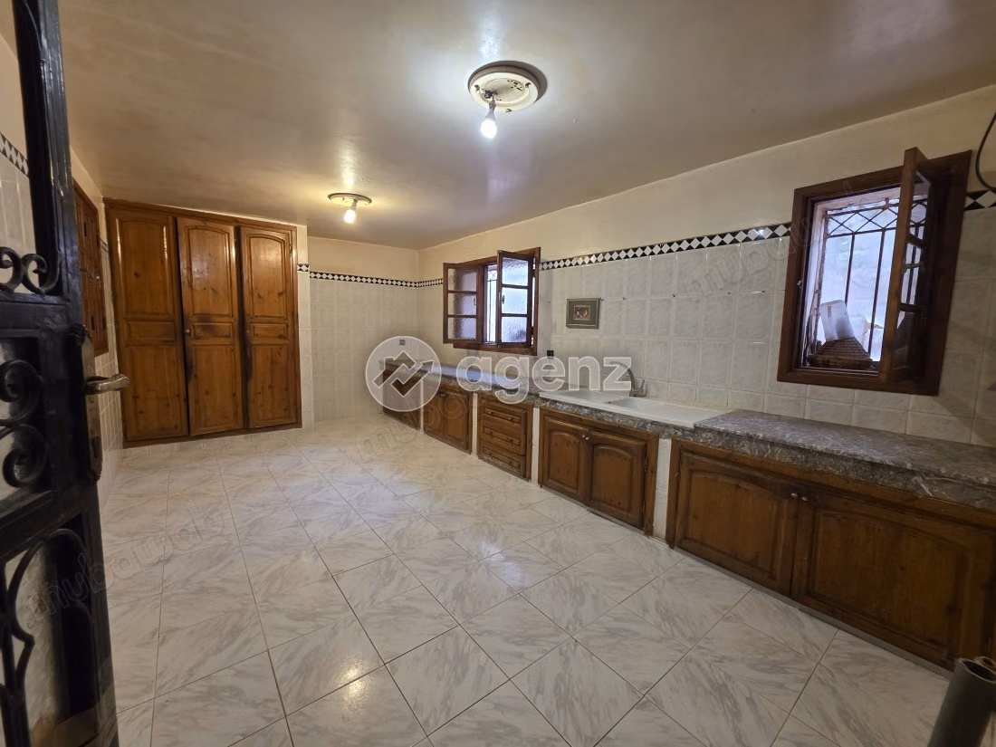 Villa for sale 411 m², 4 bedrooms Masmoudi Marrakech