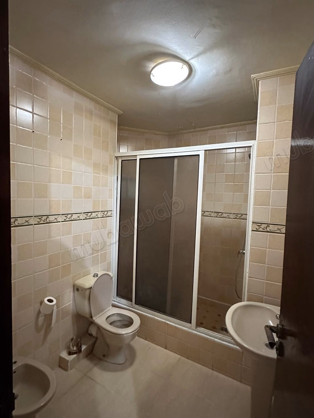 Bright apartment 102m² – 3 bedrooms and living room