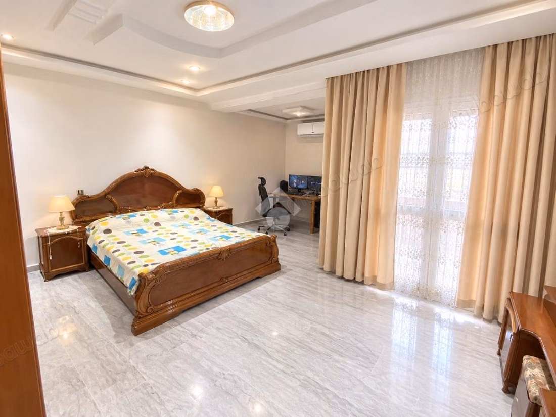 Villa en bande en vente