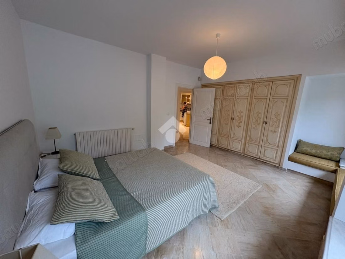 Piano di villa in affitto