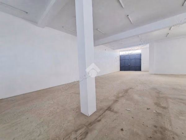 Warehouse for rent