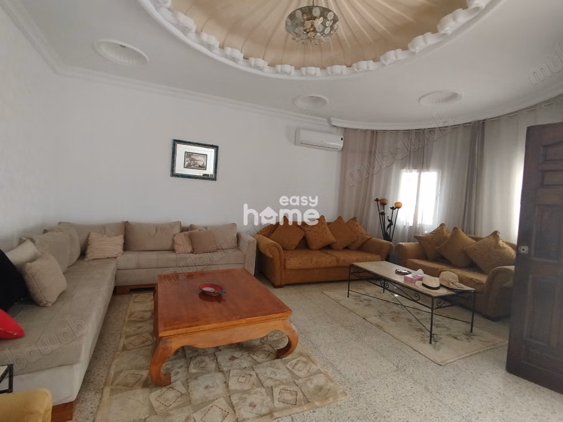 Maison de 310m² sur un terrain de 315m²