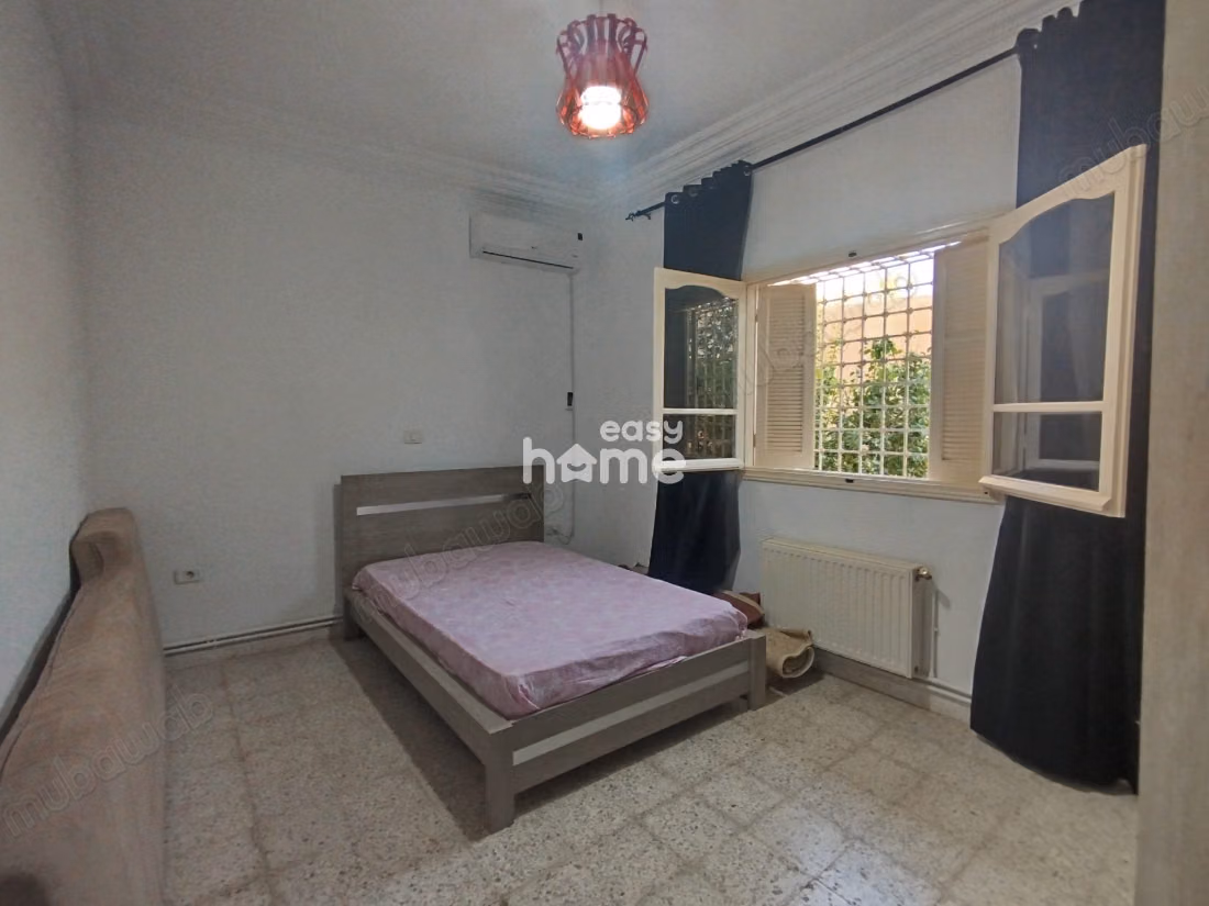 Maison de 310m² sur un terrain de 315m²