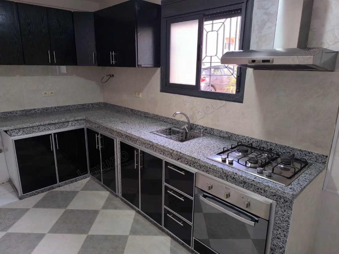 Hermosa casa luminosa con 3 fachadas en Tabriquet