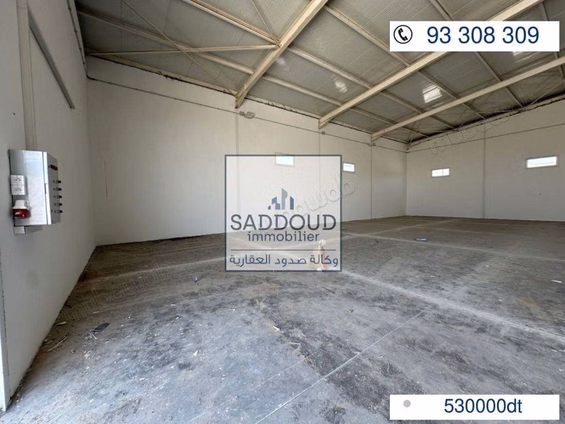 Entrepôt à vendre – Route Matar Km 8.5