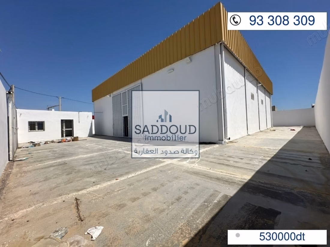 Entrepôt à vendre – Route Matar Km 8.5