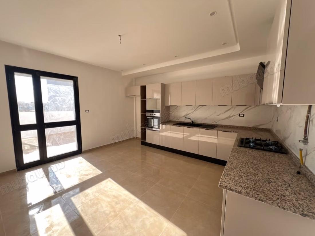 For rent - S2 apartment of 130 m²