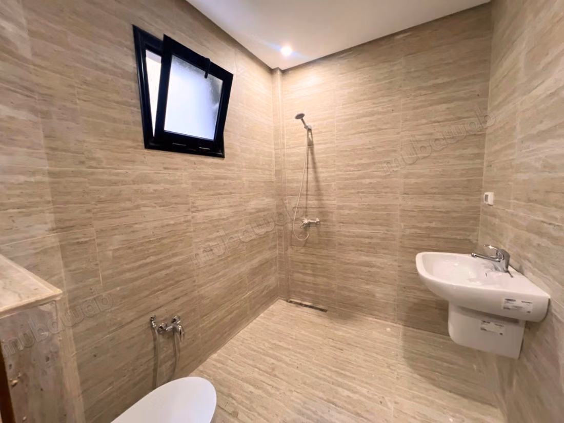 For rent - S2 apartment of 130 m²