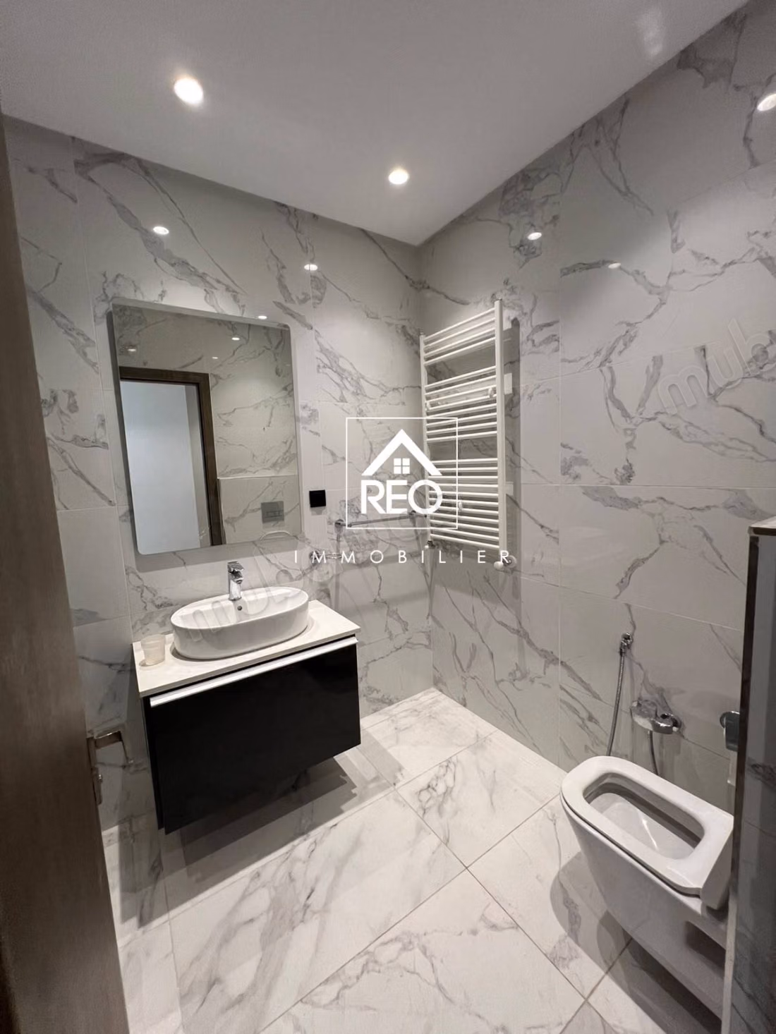 A vendre: Un appartement S3 à La nouvelle soukra