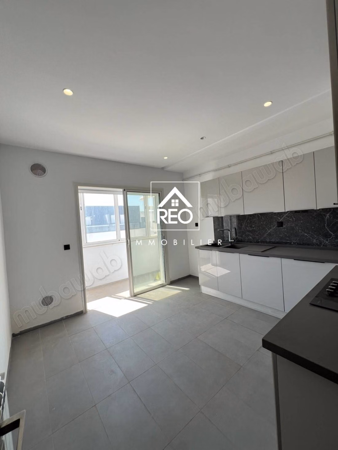 A vendre: Un appartement S3 à La nouvelle soukra