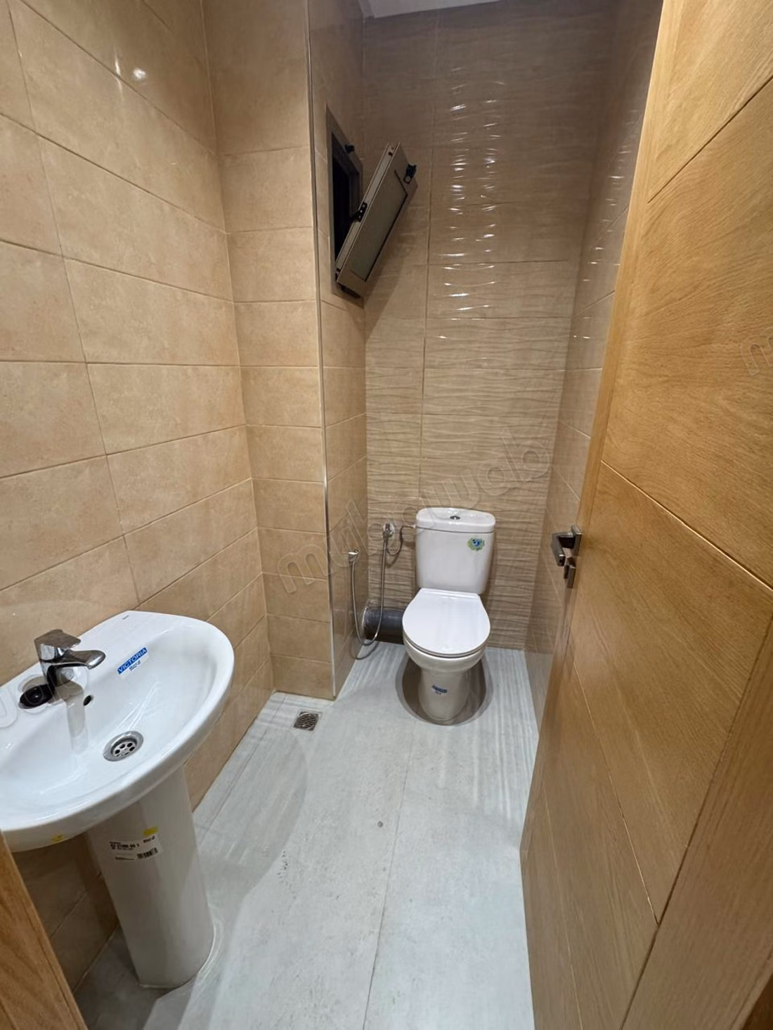 Plateau a louer usage bureau 
temara centre