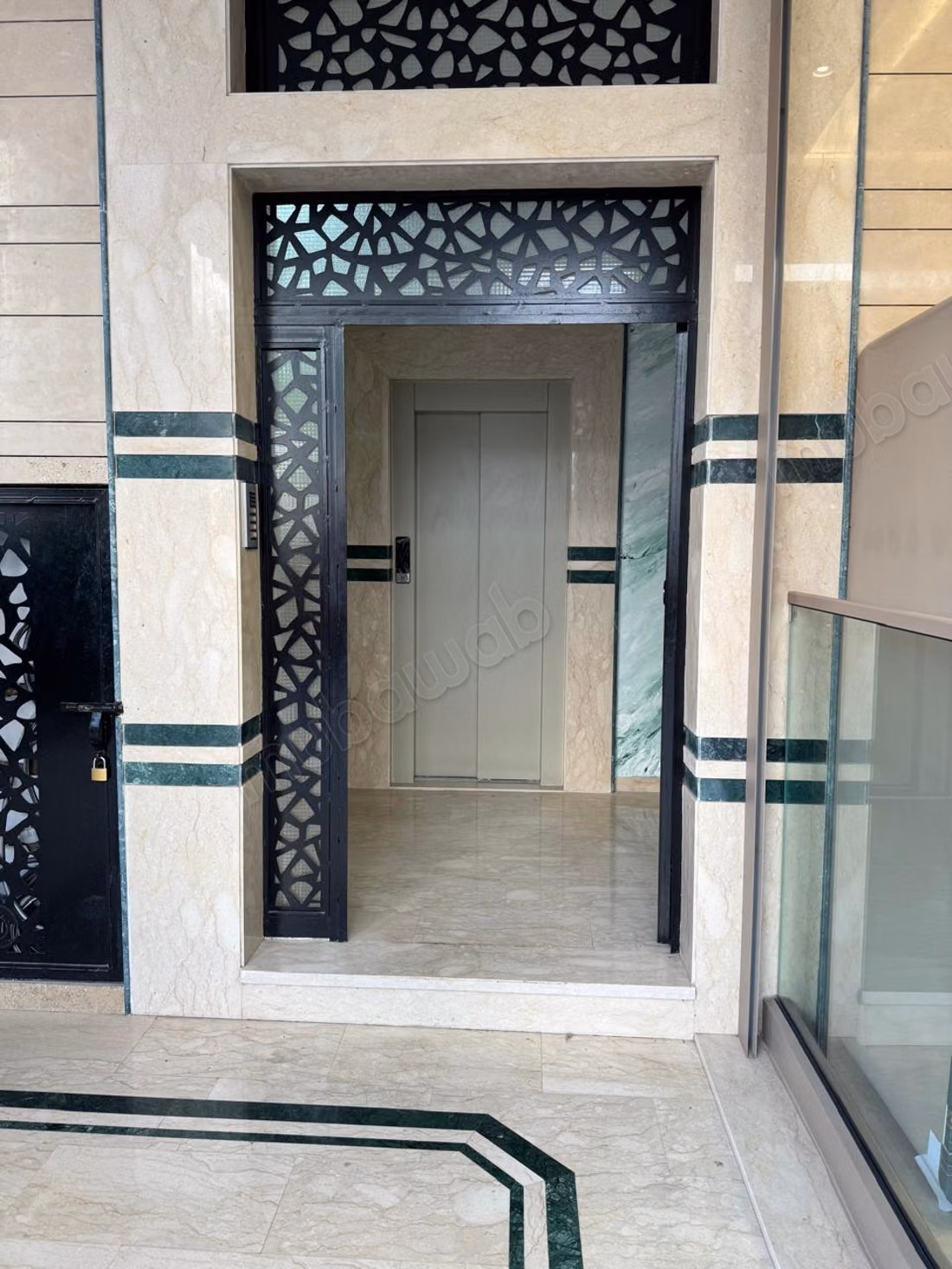 Plateau a louer usage bureau 
temara centre
