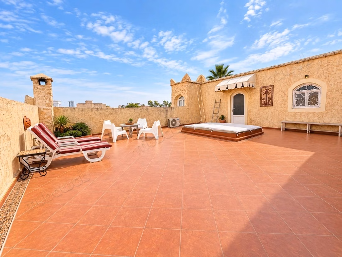 Stone villa with 5 bedrooms and a pool