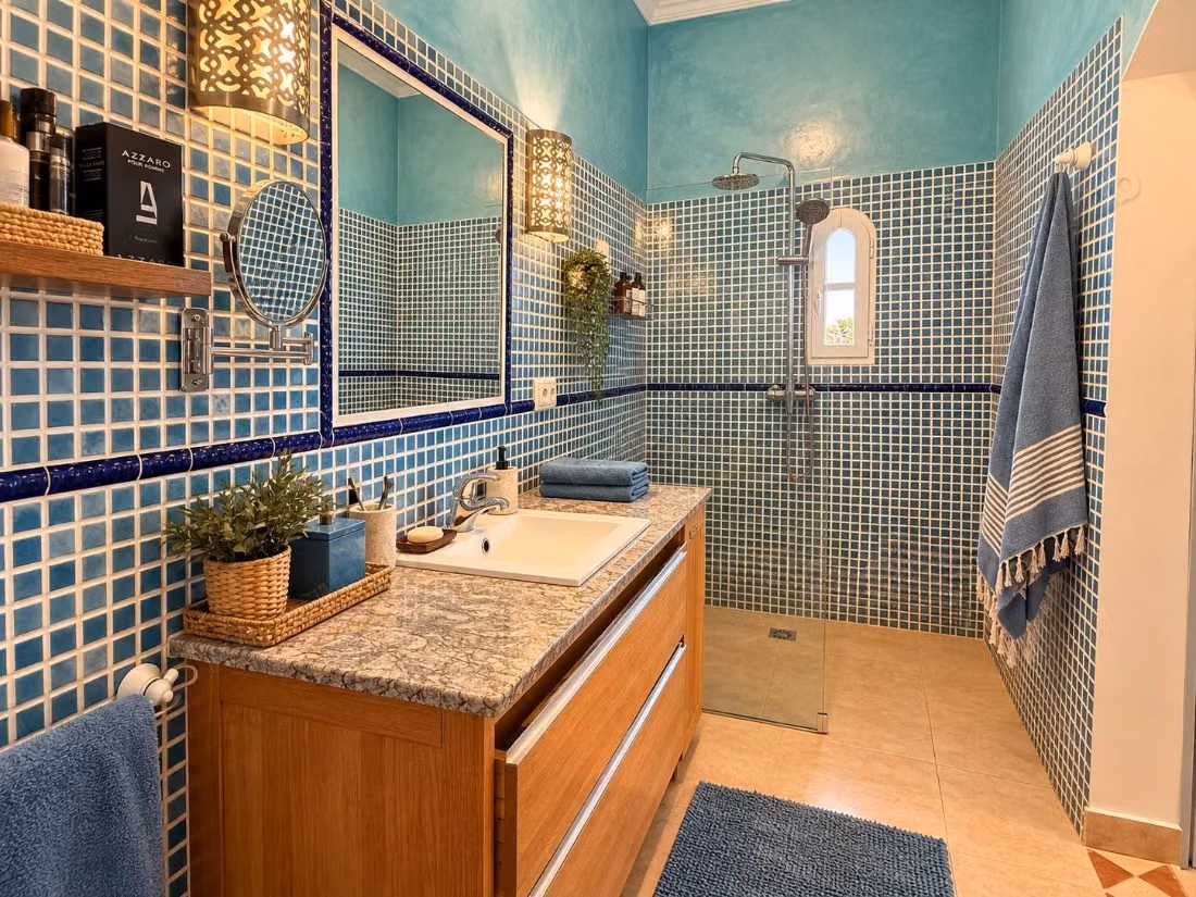 Stone villa with 5 bedrooms and a pool