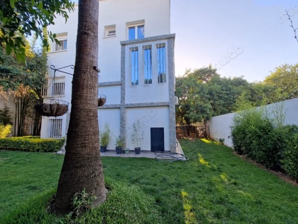 Villa à louer à Hassan