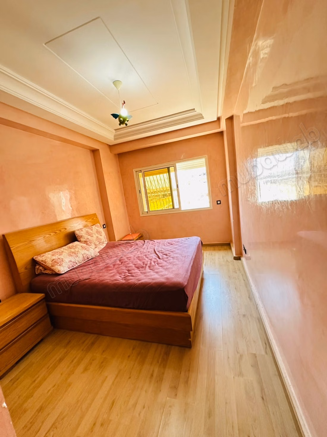 Alquile este apartamento en Belvédère. Superficie total 101 m². Bien amueblado