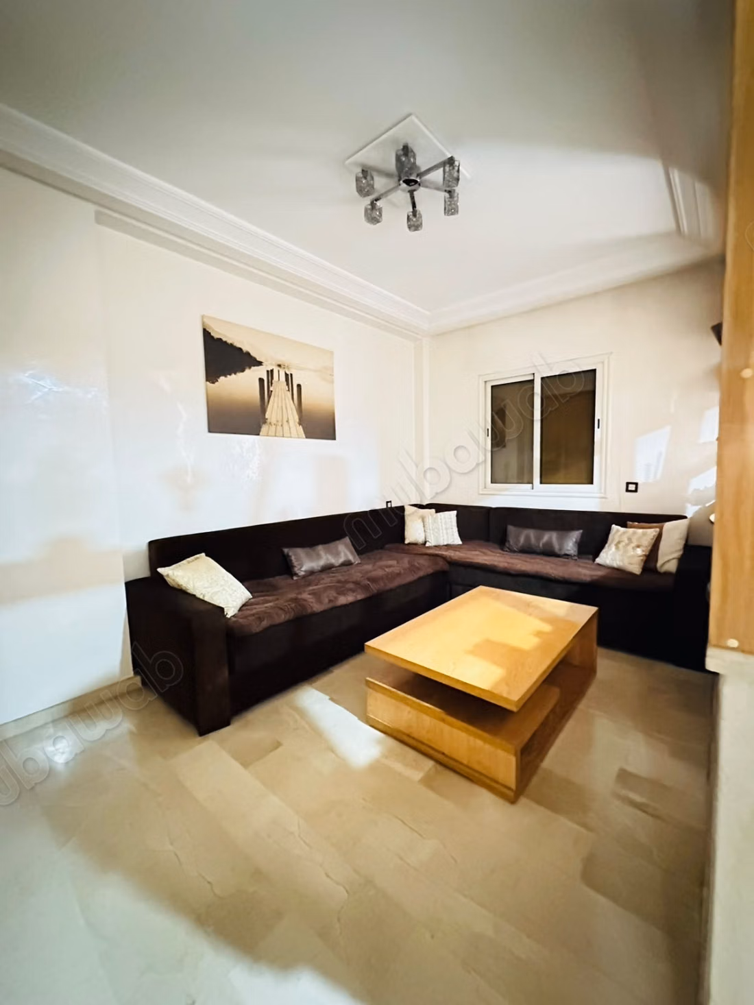 Alquile este apartamento en Belvédère. Superficie total 101 m². Bien amueblado