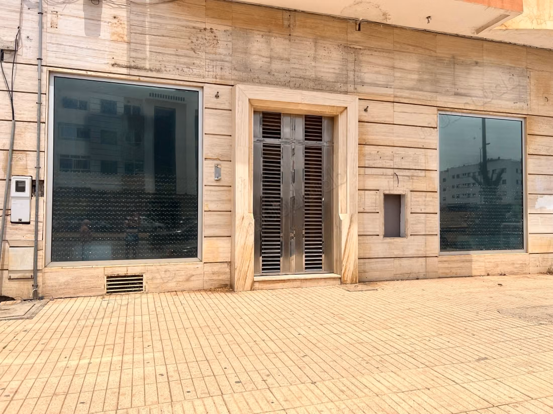 Local commercial à vendre à Salé 
Lakhmis