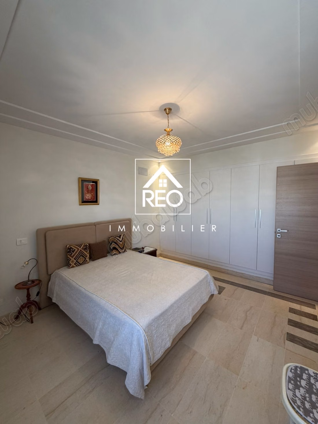 For sale: An S2 apartment in Chotrana 2