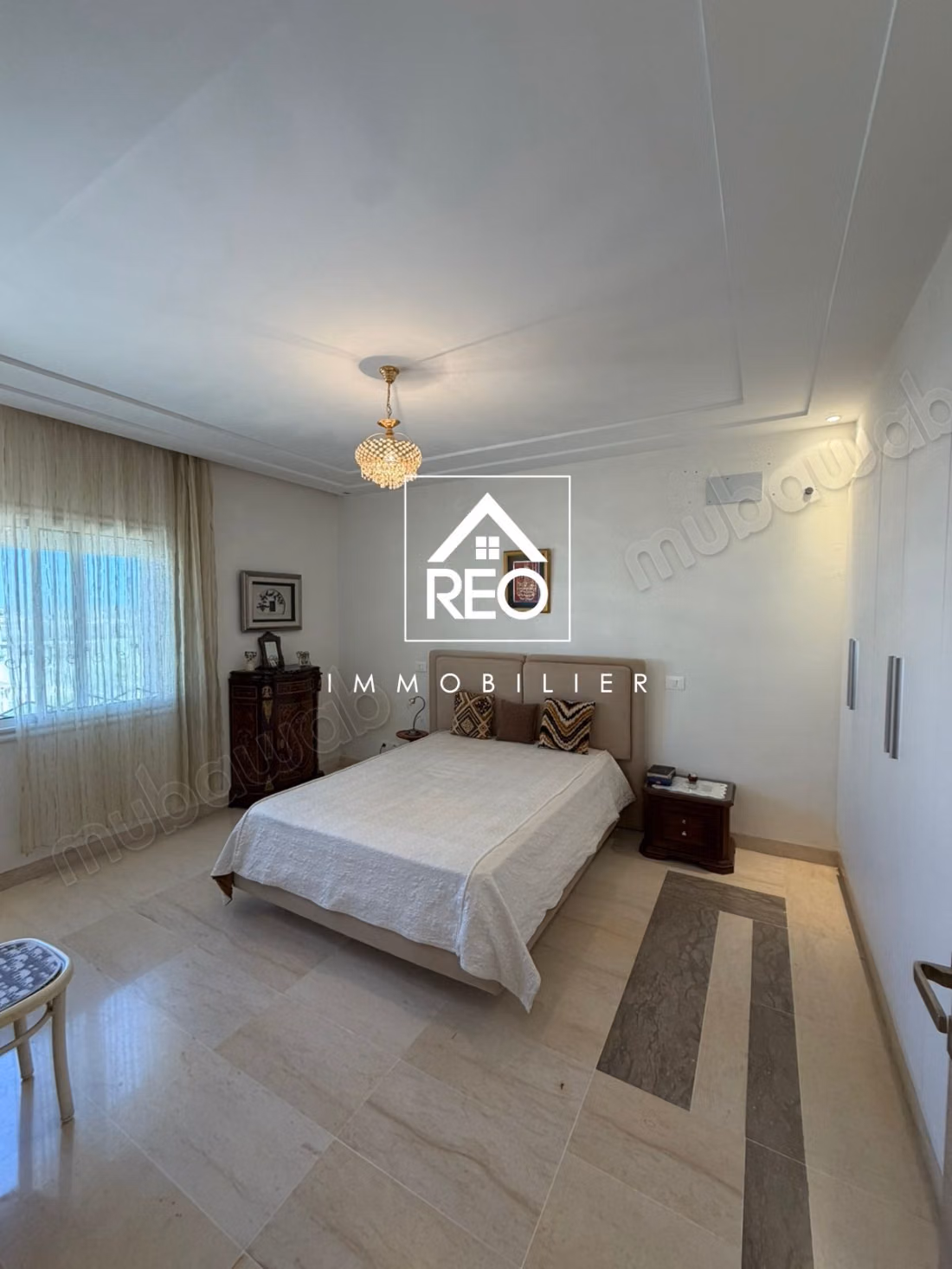 For sale: An S2 apartment in Chotrana 2