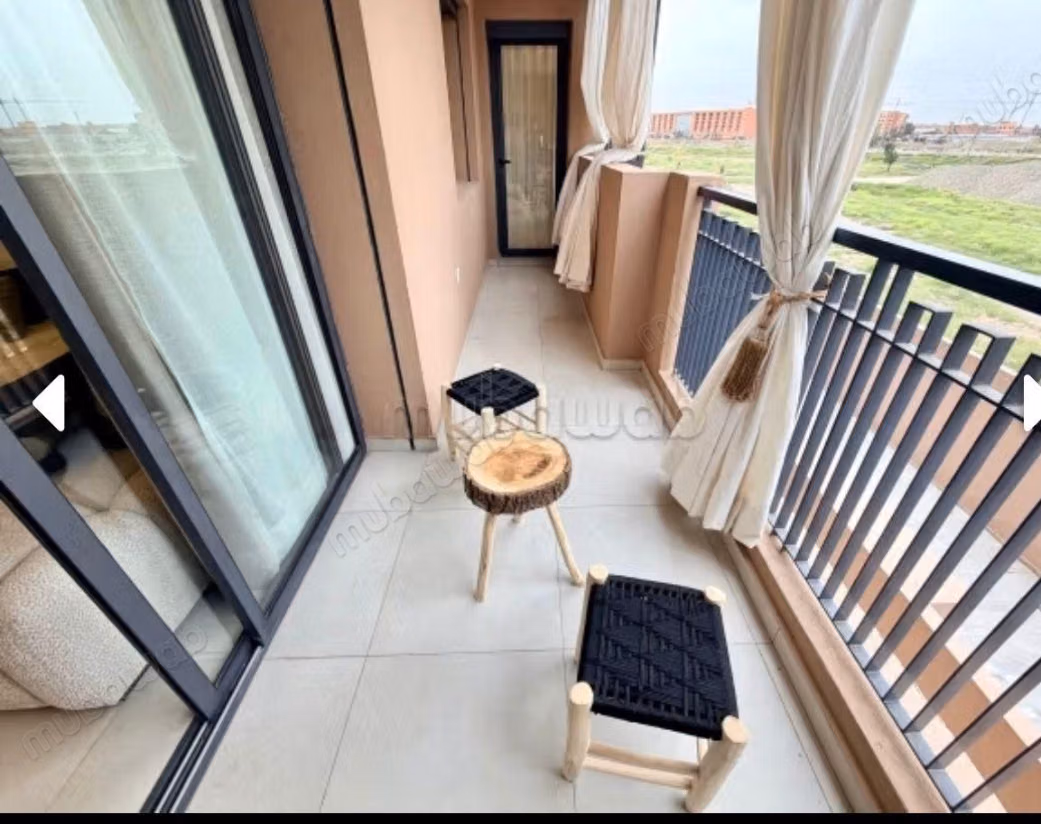Appartement à louer à Gueliz. Superficie totale 120 m². Meublé