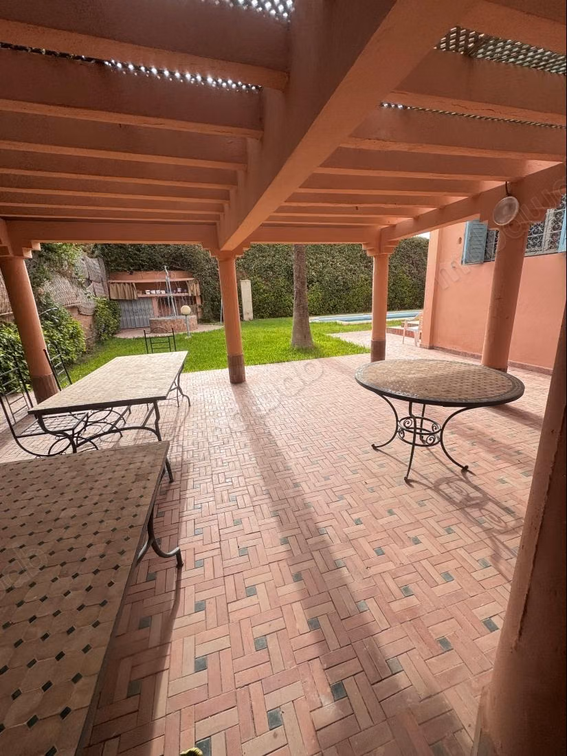 Villa with 800 m² of land for sale in Targa