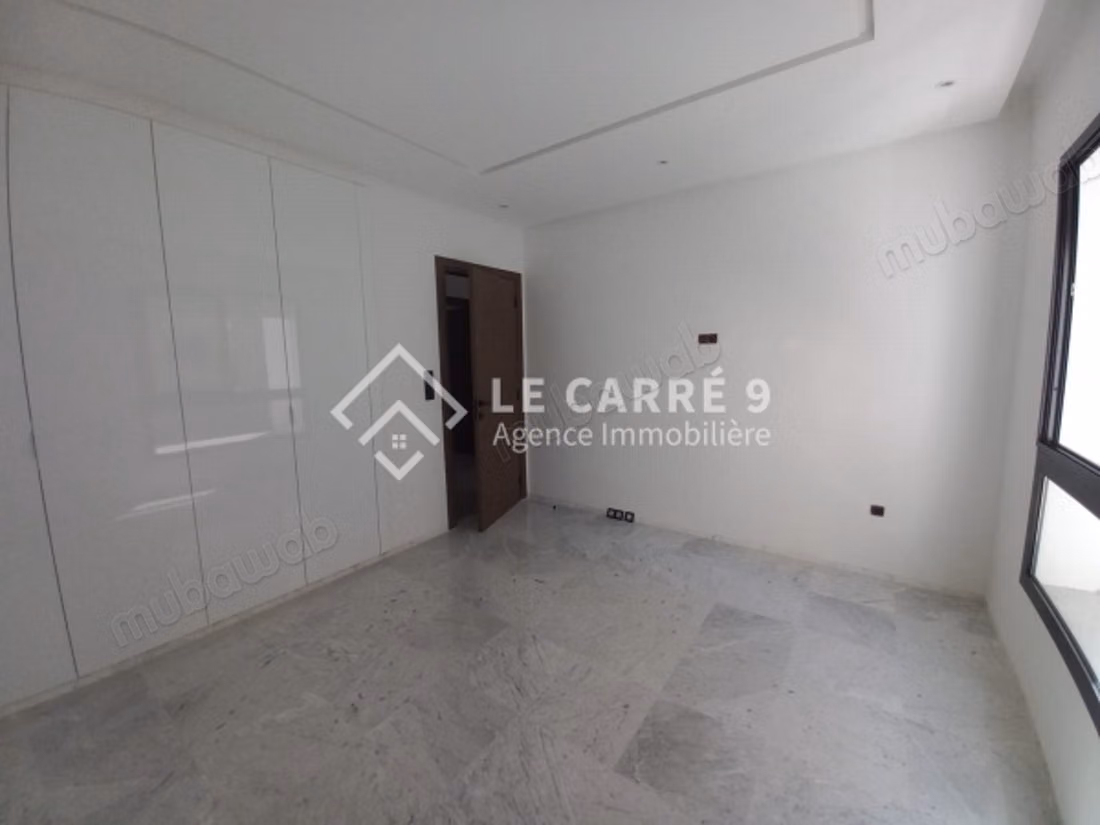 For rent an S2 apartment in the Jardins de Carthage