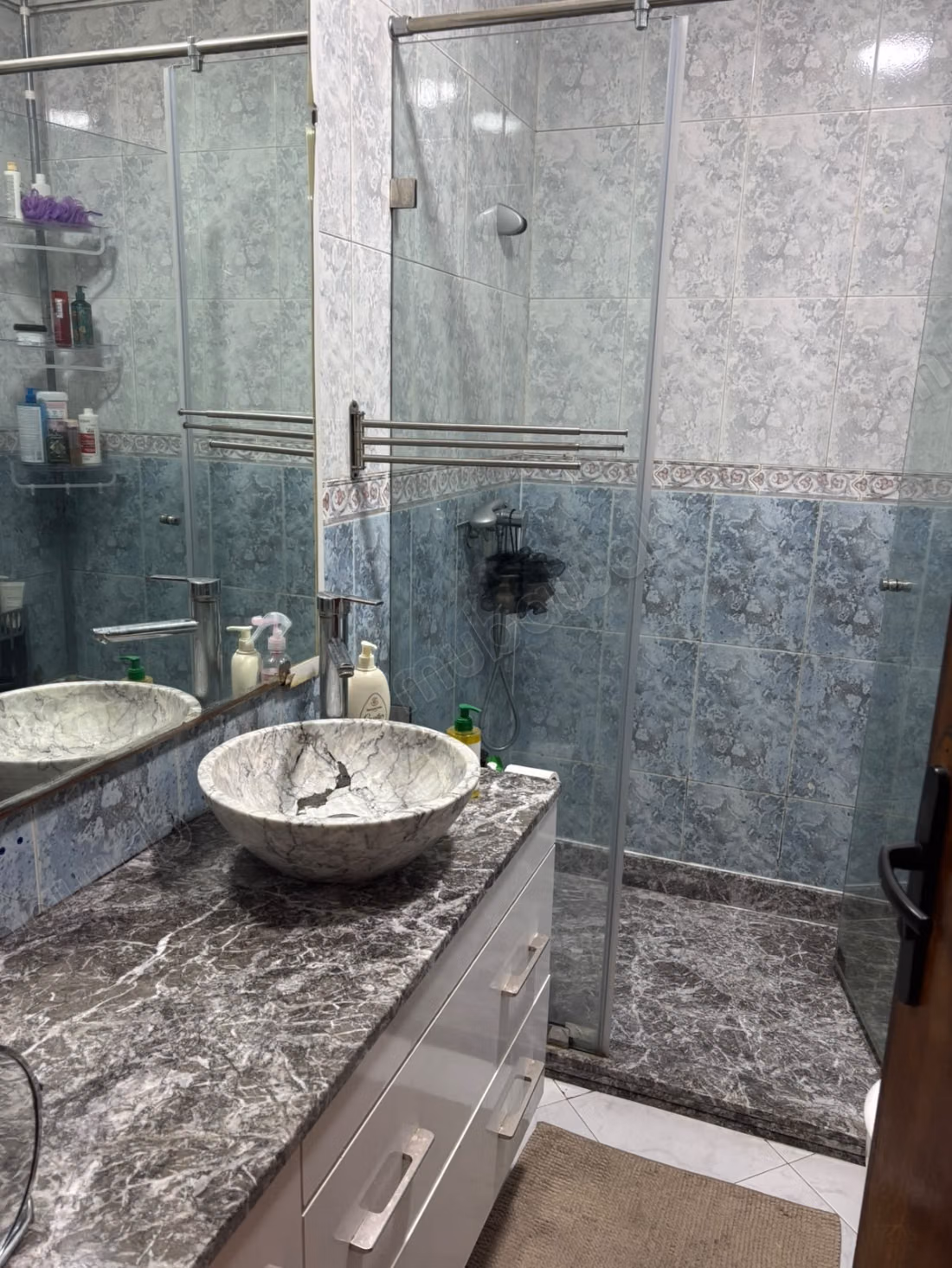 Appartement à vendre à maarif extension 
2éme main