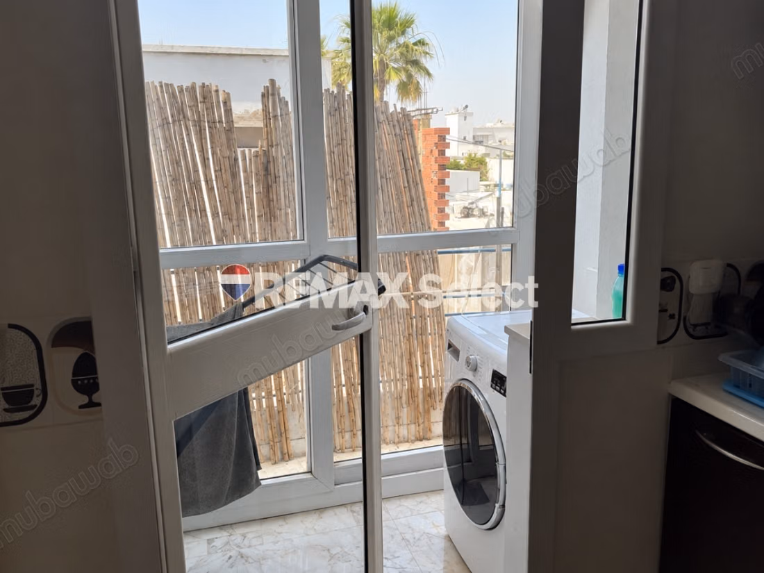 S2 للإيجار مع موقف سيارات – المرسى إتابك