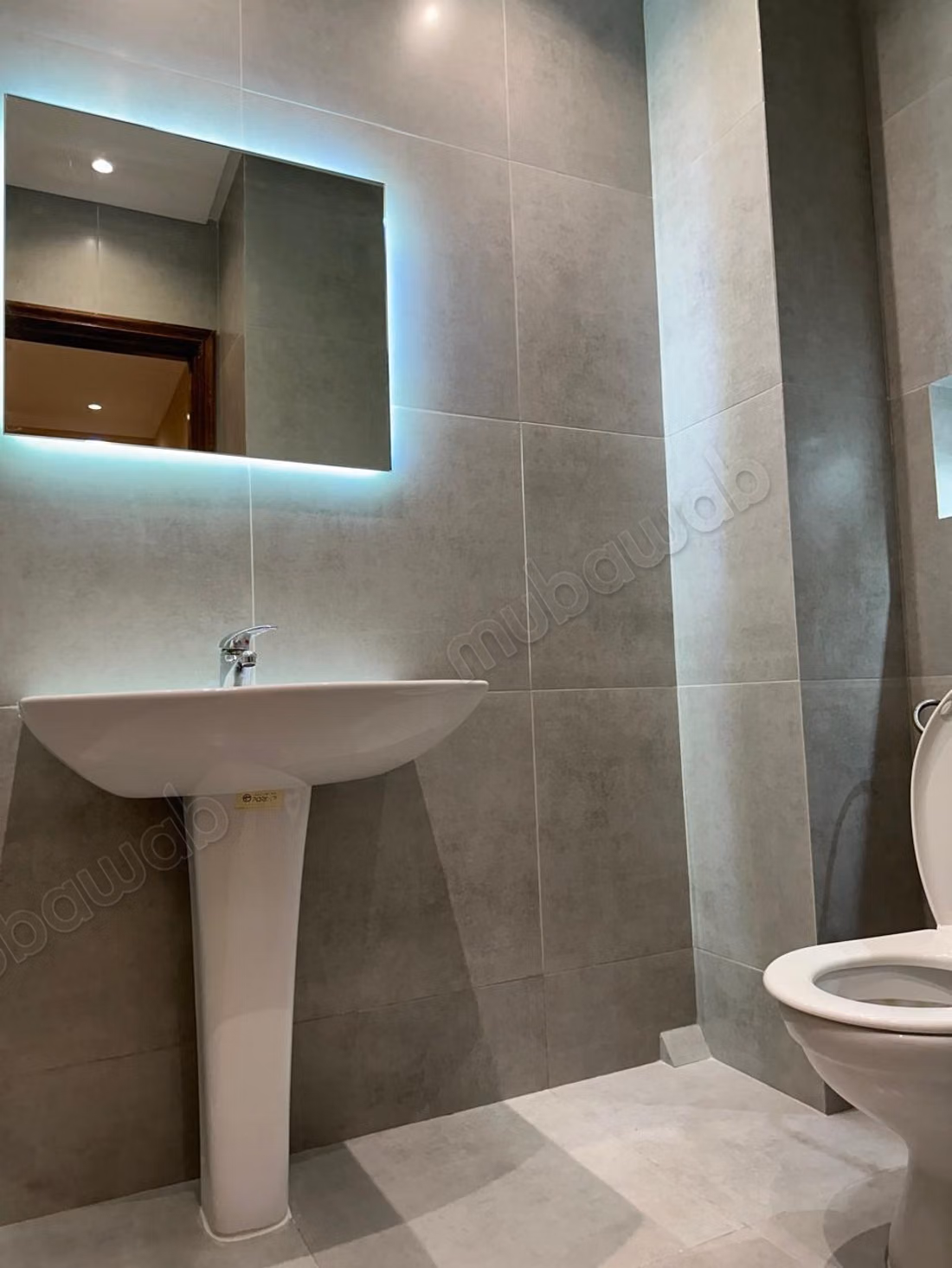 Mooi appartement te huur in het toeristische gebied. Totale oppervlakte 95 m². Gemeubileerd