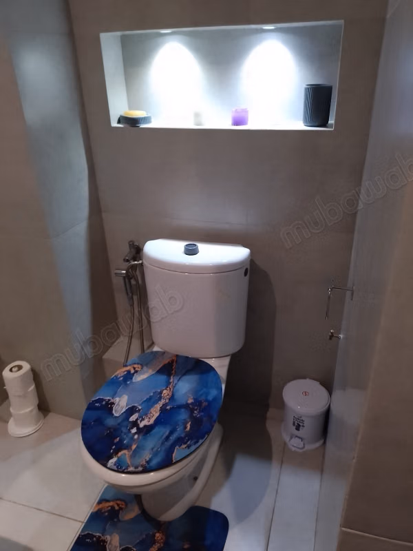 Bellissimo appartamento in affitto nella zona turistica. Superficie totale 95 m². Arredato