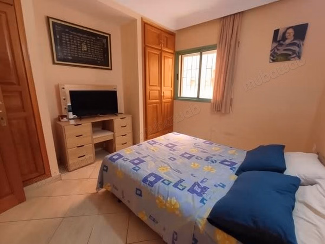 Appartement à louer à Daoudiat. Grande superficie de 115 m². Cave