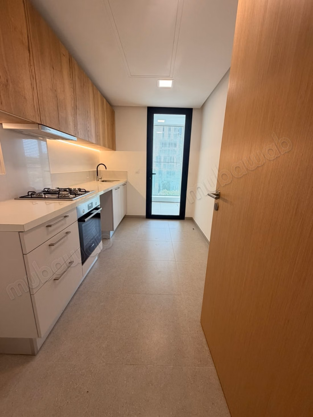 Appartement a louer cfc neuf avec grande terrasse