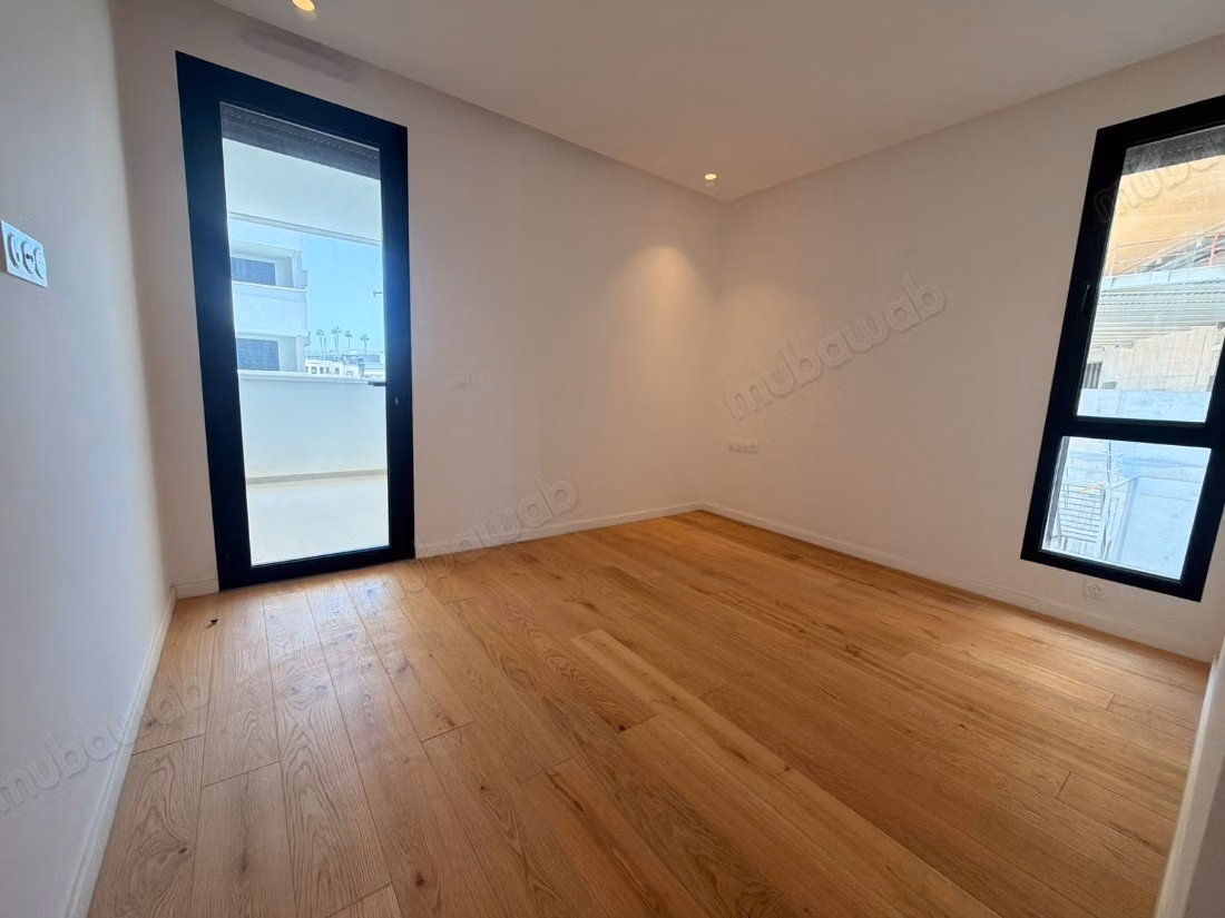 Appartement a louer cfc neuf avec grande terrasse