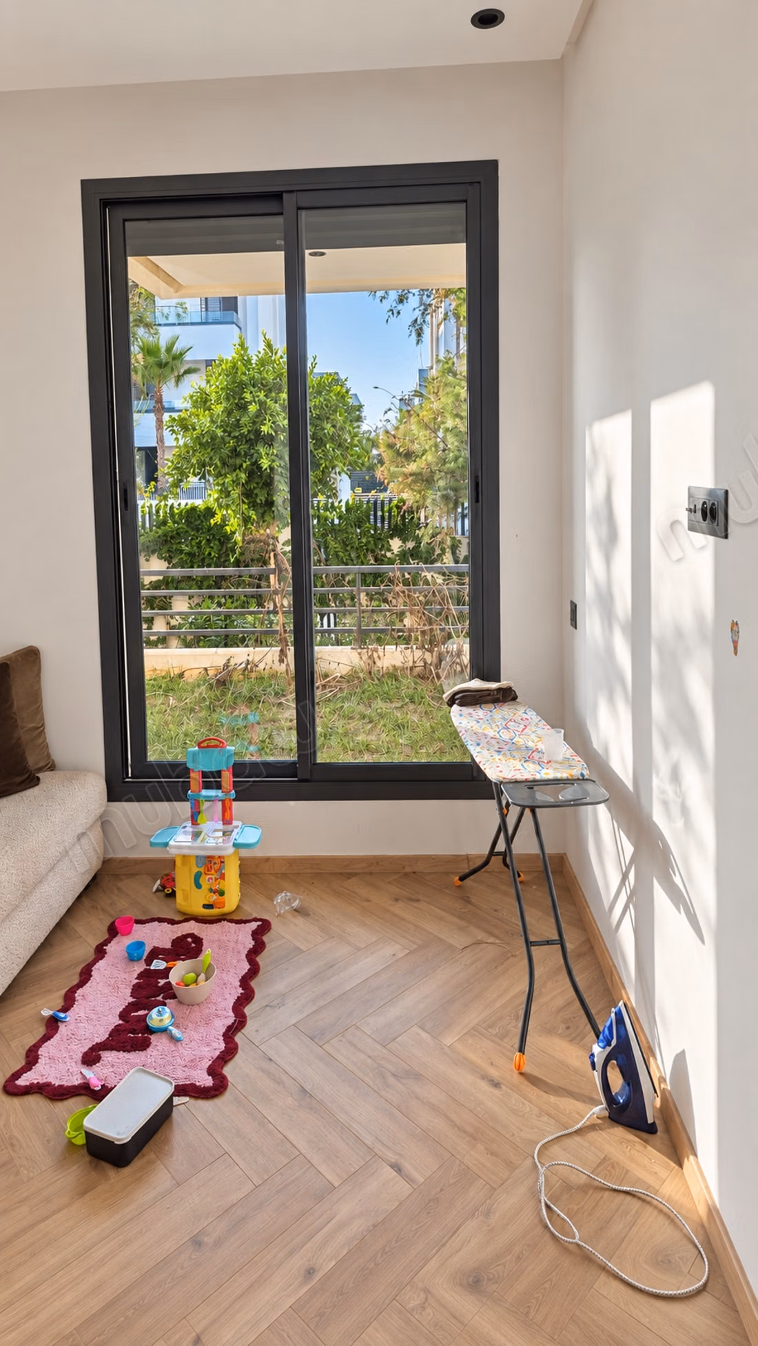 Appartamento Arredato in Affitto 3 camere Via Azemmour
